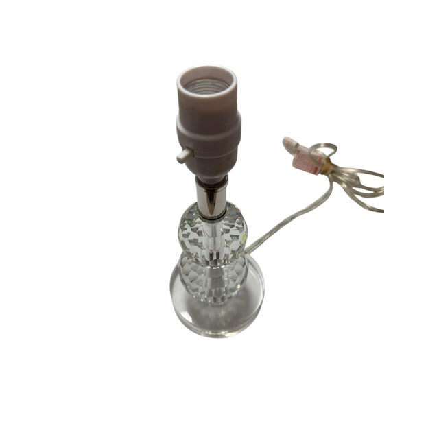 Late 20th Century Late 20th Century Honeycomb Faceted Glass Shelf Lamp For Sale - Image 5 of 6