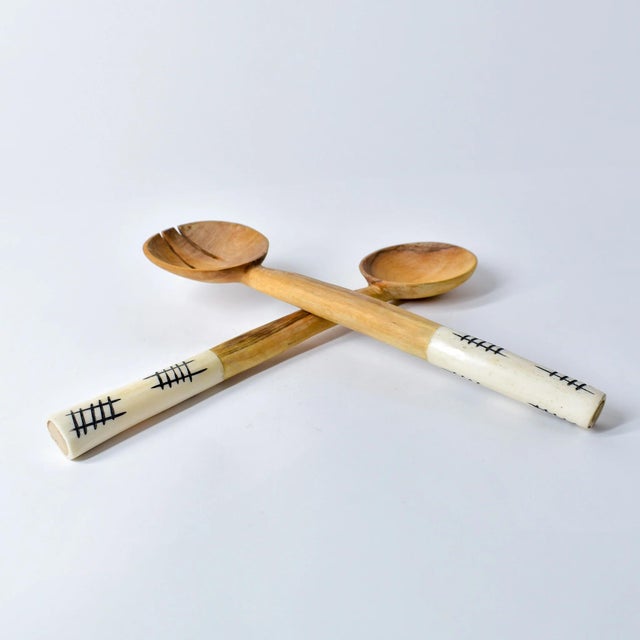 Brown Early 20th Century Maasai Olivewood and Bone Handle Serving Spoon and Fork Set Kenya For Sale - Image 8 of 14