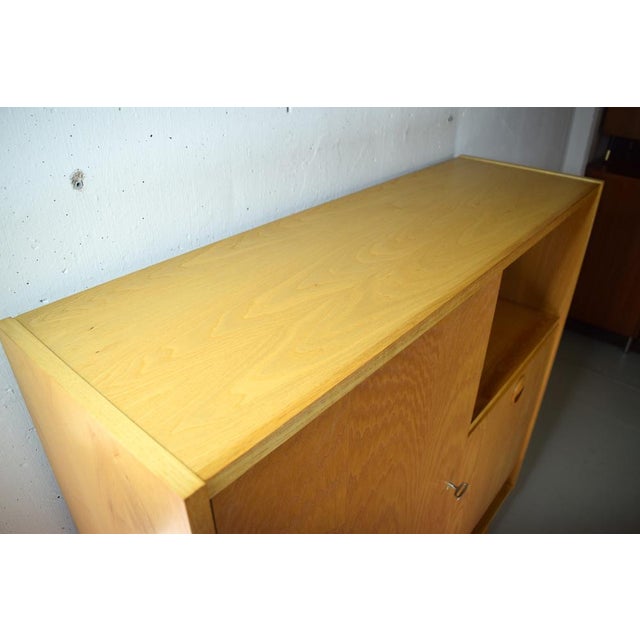 1970s Vintage Bar Cabinet in Ash Wood from Veb Deutsche Werkstätten Hellerau, 1974 For Sale - Image 5 of 8