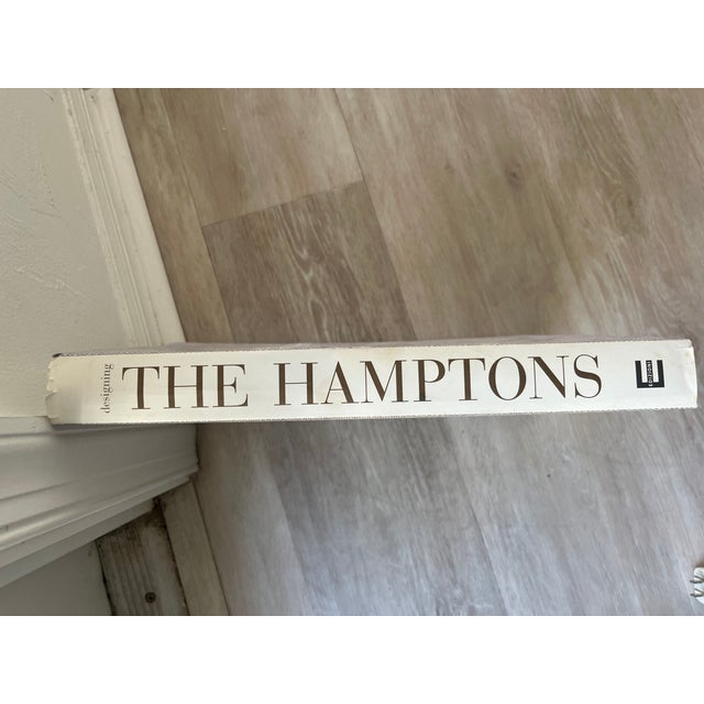 Excellent condition with minimal to no signs of wear, looks practically new. Designing the Hamptons: Portraits of...