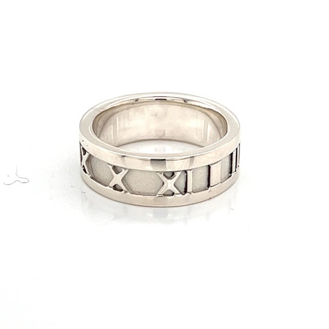 Tiffany and Co. 1990s Tiffany & Co Estate Sterling Silver Ring Size 4.25, 5.2 Grams, Size 4.25 For Sale - Image 4 of 12