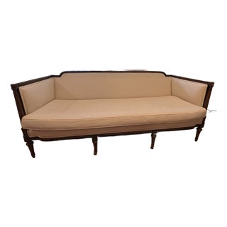 Vintage French Louis XVI-Style Carved Wood Settee/Sofa For Sale