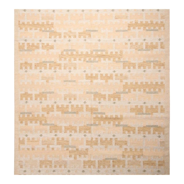 Rug & Kilim’s Scandinavian Style Rug in Ivory and Beige, With Geometric Pattern 5x7 For Sale
