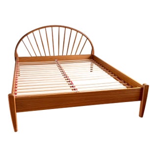 1960s MCM Danish Teak Platform Bed by Jespersen of Denmark For Sale