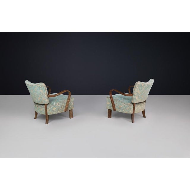 1930s Bentwood Armchairs with Original Antonín Kybal Upholstery attributed to Jindřich Halabala, 1930s, Set of 2 For Sale - Image 5 of 11