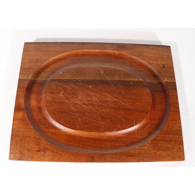 Dansk Vintage Mid Century Walnut Cutting Board Made by Vermillion Inc. For Sale - Image 4 of 6