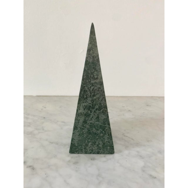 Grand Tour Green Marble Obelisk With Dramatic Veining For Sale - Image 3 of 8