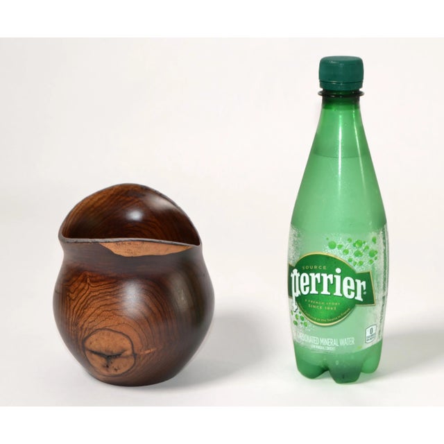 Wood 1960s Vintage Handcrafted Cockhill Crafts Style Sculptural Turned Yew Wood Vase For Sale - Image 7 of 12