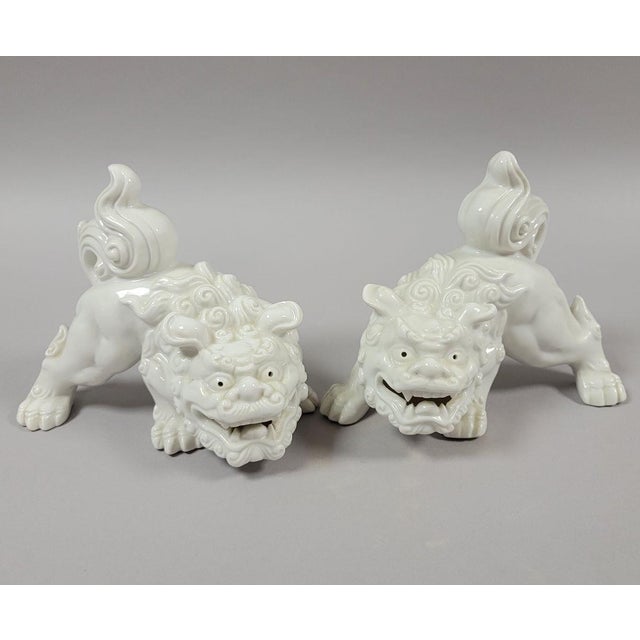 Japanese Mid-Century Japanese Blanc De Chin Foo Dog Guardian Lions – A Pair For Sale - Image 3 of 7