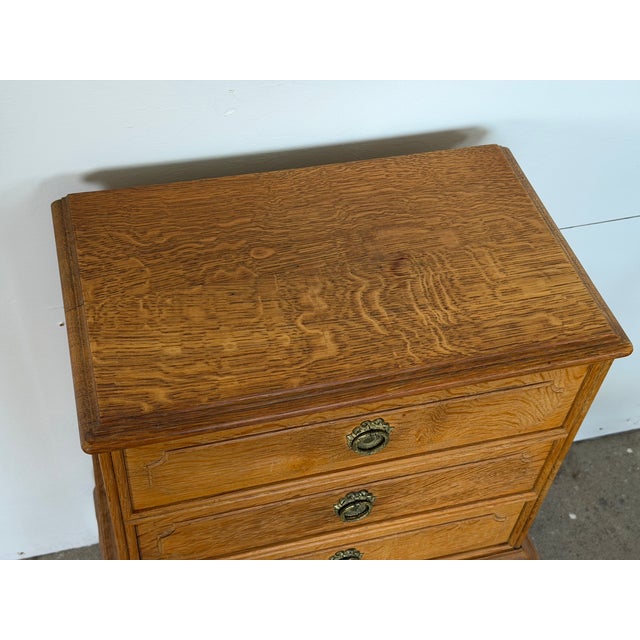 Brown Danish Quartersawn Oak Chest of Drawers by Henning Kjærnulf, 1960s For Sale - Image 8 of 9