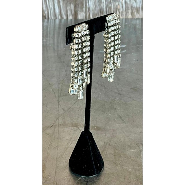 Vintage Weiss Rhinestone Clip on Earrings For Sale - Image 4 of 12