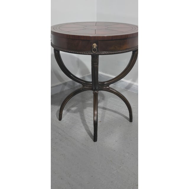 Hollywood Regency Mahogany Occasional Centre Table, 1920 For Sale - Image 3 of 14