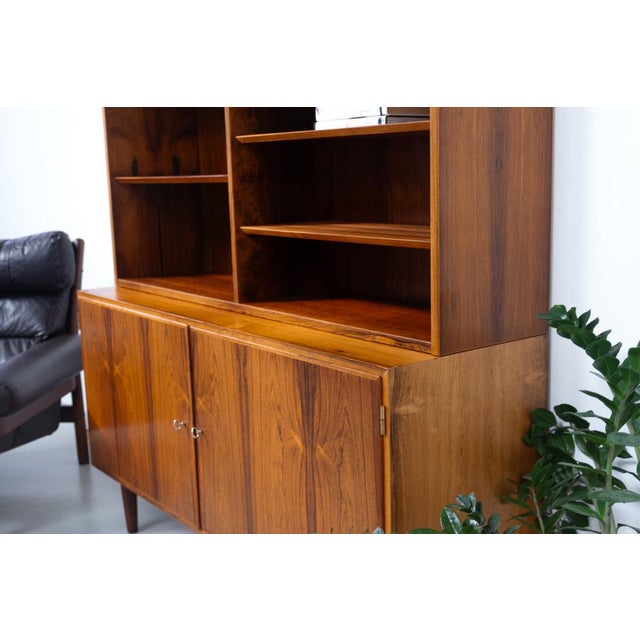 Danish Rosewood Bookcase with Sideboard by Carlo Jensen for Hundevad, 1960s For Sale - Image 17 of 18