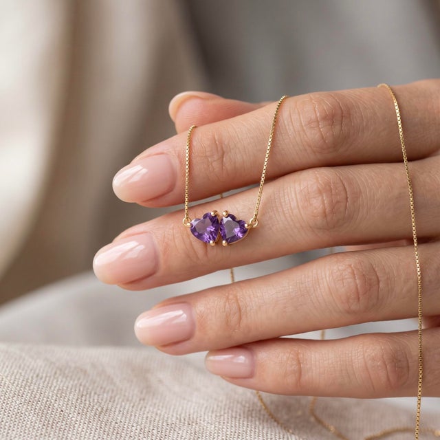 Contemporary Natural Amethyst Heart Necklace | Purple February Birthstone Necklace | Dainty Chain Link Minimalist Necklace For Sale - Image 3 of 3