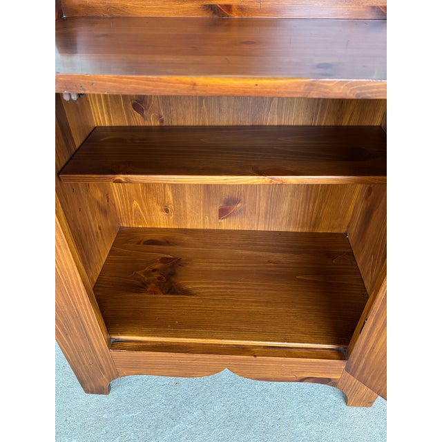 Ethan Allen Country Craftsman Pine Shaker Style Cabinet (Finish 219) For Sale In Philadelphia - Image 6 of 8