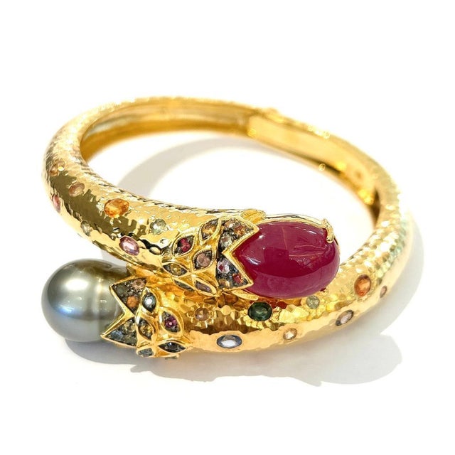 Bochic "Orient" South Sea Pear, Ruby & Sapphire Bangle Set In 18K Gold & Silver For Sale - Image 17 of 18
