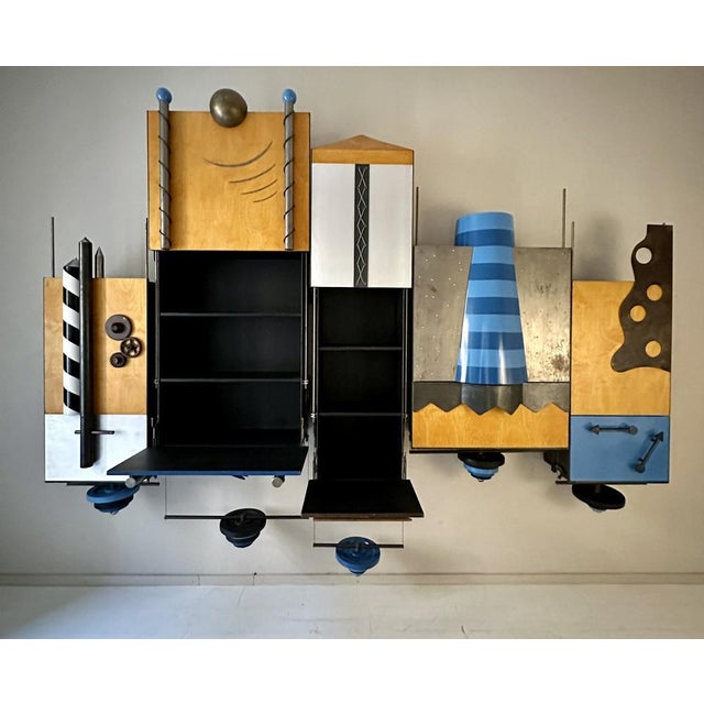 Large Postmodern Wall Unit in Metal and Lacquered Plywood, 1980s For Sale - Image 10 of 13