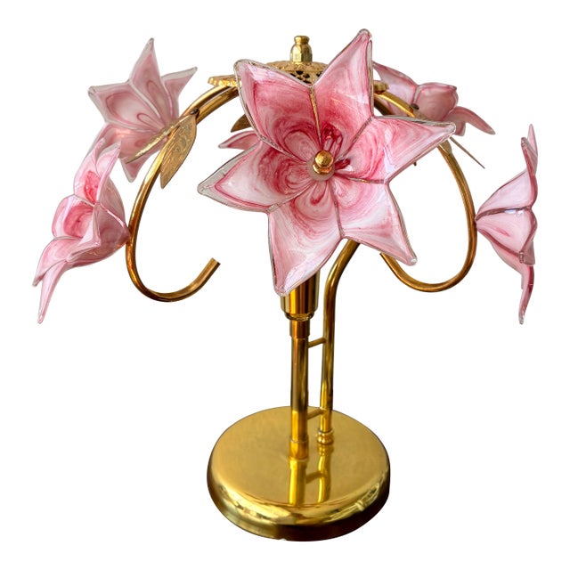 Vintage Pink Murano Glass Floral Table Lamp – Authentic Italian Curved Flower Desk Lamp With Brass Frame – Romantic Atmospheric Lighting For Sale