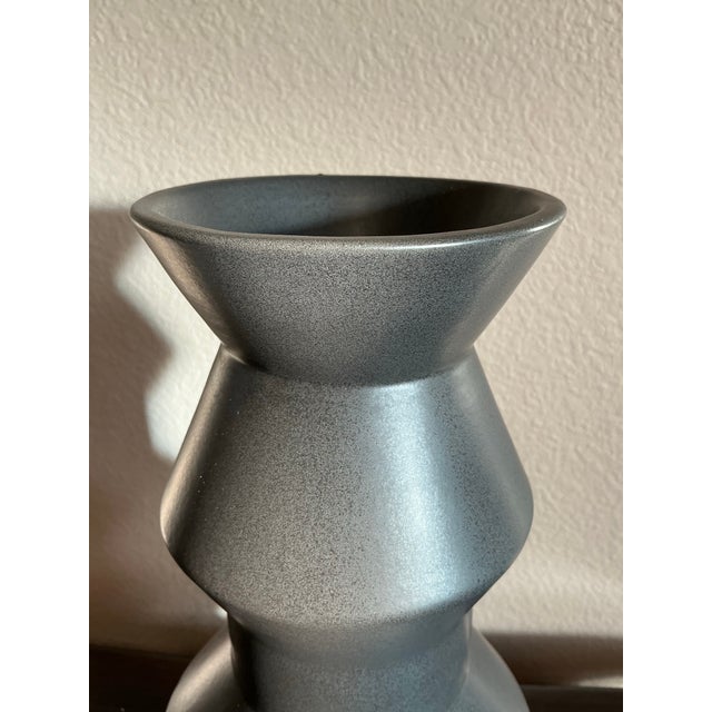 Art Deco West Elm Modern Geometric Matte Gray Ceramic Floor Vase For Sale - Image 3 of 7