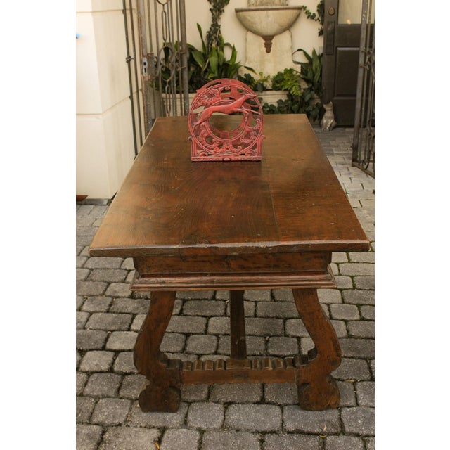 English 1930s Red Painted Metal Magazine Rack with Medallions and Greyhounds For Sale - Image 9 of 11