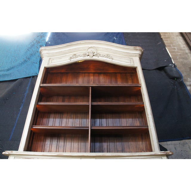 Late 20th Century Monumental Habersham Plantation Chic French Provincial Hutch China Cabinet 102" For Sale - Image 12 of 18