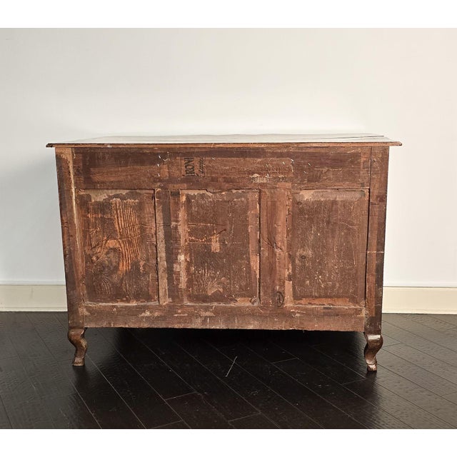 Late 18th Century Louis XVI Walnut Commode, Italy Circa 1790 For Sale - Image 5 of 10