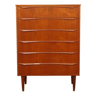 Vintage Danish Chest of Drawers in Teak For Sale