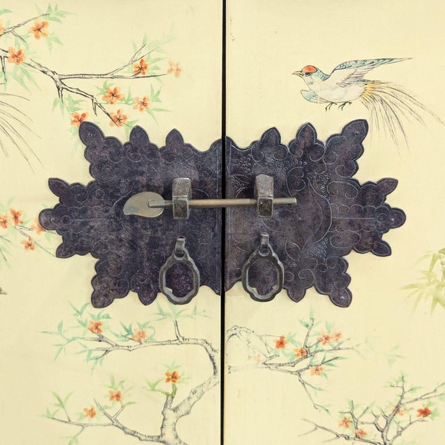Cream Vintage Chinoiserie Lacquered Jewelry Chest For Sale - Image 8 of 11