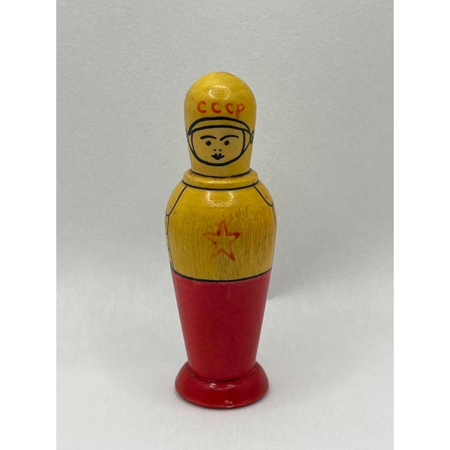1960's Space Rocket With Astronaut Wooden Nesting Doll For Sale In Los Angeles - Image 6 of 8