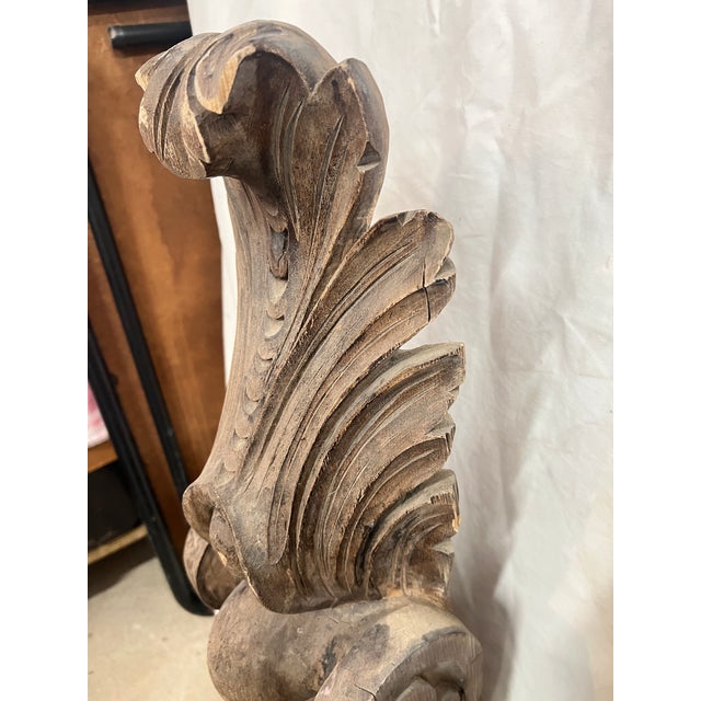 Pair of Antique Wooden Corbels With Acanthus Leaf and Scroll Motif. For Sale - Image 4 of 11