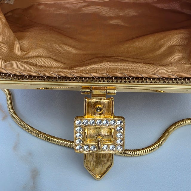 Mid 20th Century Whiting Davis Art Deco Rhinestone Clasp Hollywood Glam Gold Mesh Evening Bag For Sale - Image 9 of 18