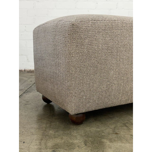 1980s Básico Ottoman in Cobblestone Gray For Sale In Los Angeles - Image 6 of 10