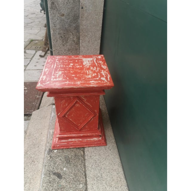 XlX century stand all restored. New painting. Very good condition