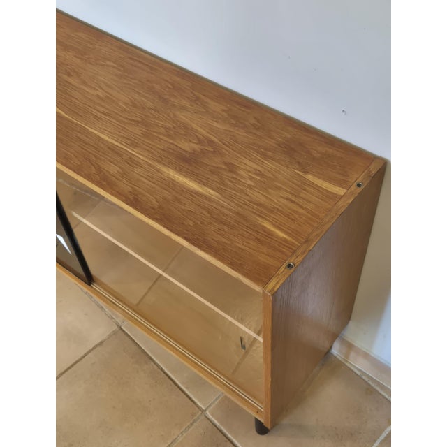 Model U-470 Display Cabinet from Interier Praha, 1960s For Sale - Image 9 of 12