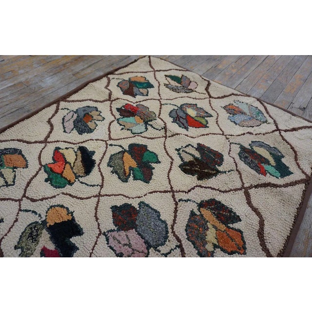 1920s 1920s Tan Beige Symmetrical Floral Folk Art Antique American Hooked Rug For Sale - Image 5 of 11