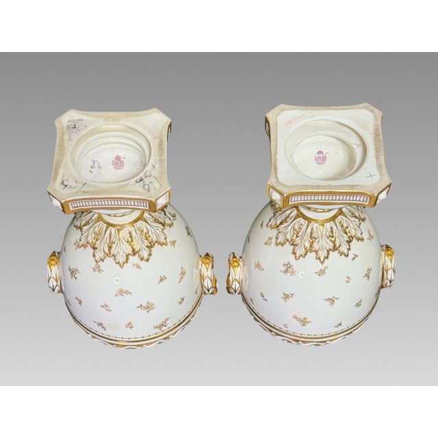 Antique Royal Worcester Neoclassical Matched White and Gilt (Gold) Porcelain Covered Urns W/ Landscaped Panels by Harry Davis, a Pair, England 1912. For Sale - Image 11 of 12