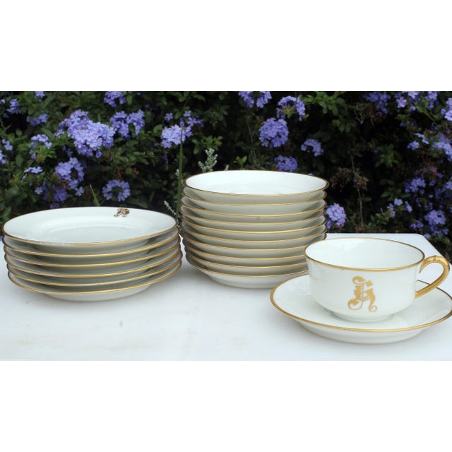 Limoges Haviland 29-Piece Tea Service With 12 Cups, Saucers & Dessert Plates For Sale - Image 9 of 15