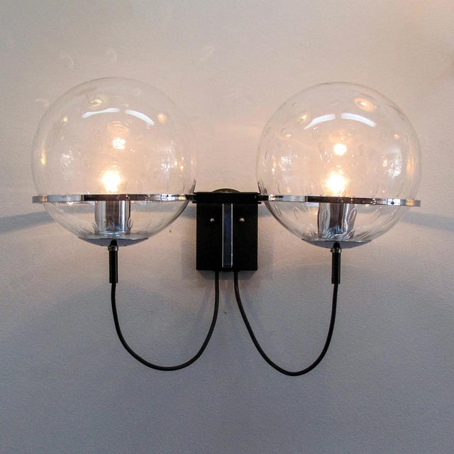Chrome Double Globe Wall Light by Raak, 1960 For Sale - Image 8 of 10