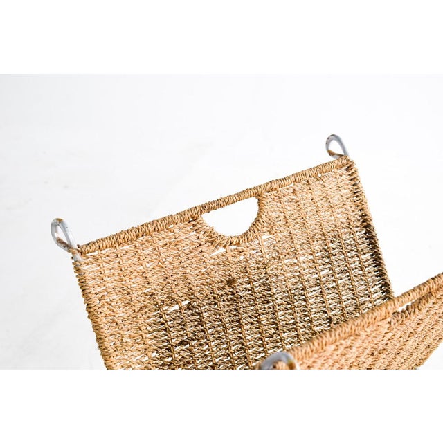 This magazine rack is made of a very resistant iron frame and a braided paper cord body. Suitable for magazines, books,...