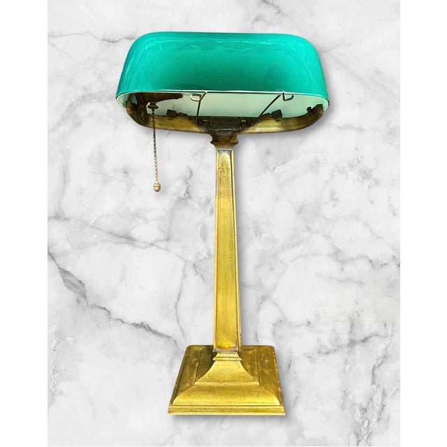 Art Deco 1910s Emeralite Baker’s Desk Lamp From h.g. McFadden & Co. For Sale - Image 3 of 14