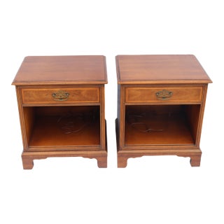 1980s Pair of Henredon Wood Nightstands With Open Shelves For Sale
