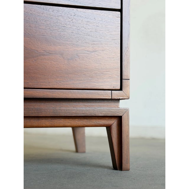 1960s Six Dresser Highboy by John Keal for Brown Saltman For Sale - Image 18 of 18