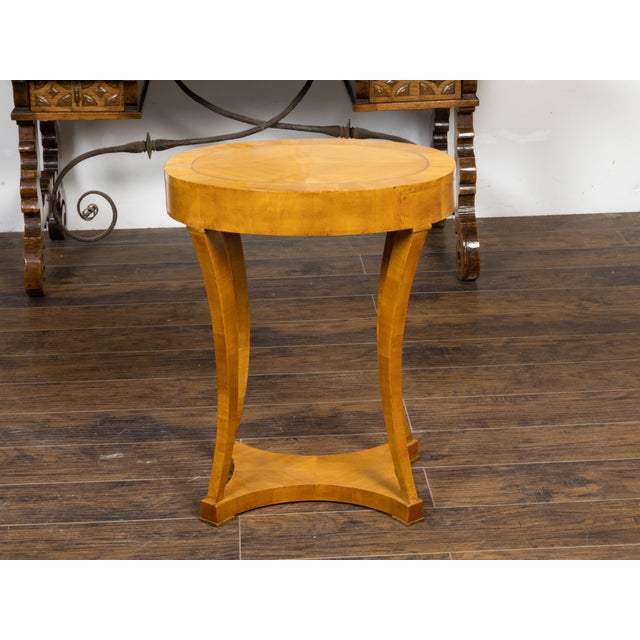 Biedermeier 19th Century Walnut Accent Table with Oval Top and Quarter Veneer For Sale In Atlanta - Image 6 of 12