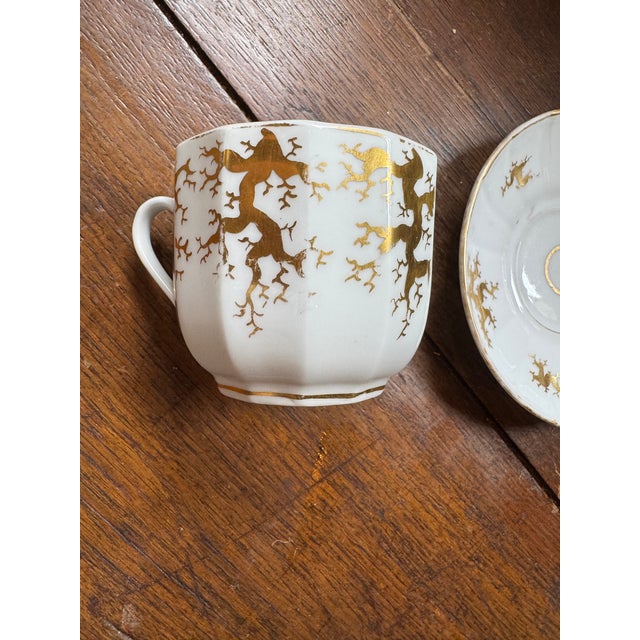 Early 19th Century Old Paris Porcelain Cup and Saucer For Sale - Image 13 of 15