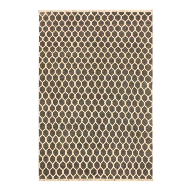 1990s Boho Chic Modern Gray/Ivory Wool & Silk Rug - 4'1 X 6'5 For Sale