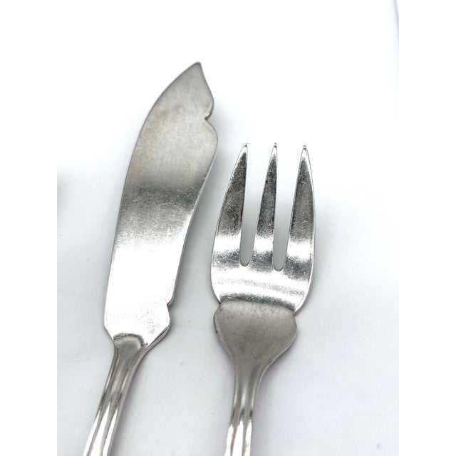 Model 122 Fish Cutlery Service in 800 Silver with Egyptian Decor from Gebrüder Köberlin, 1905, Set of 12 For Sale - Image 9 of 14
