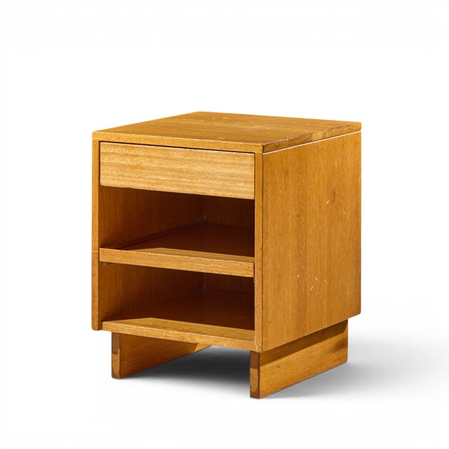 Mid-Century Modern Van Keppel-Green for Brown Saltman Mid Century Bleached Mahogany Nightstand For Sale - Image 3 of 10