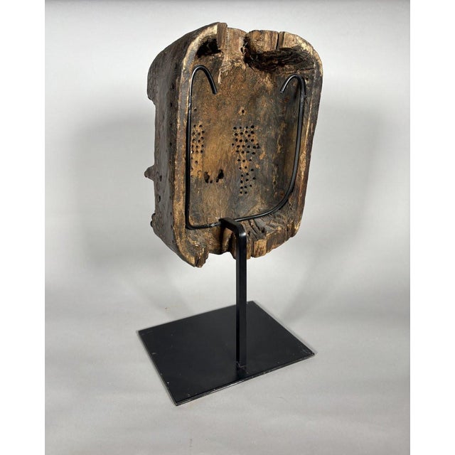 Studded tribal mask - Dan-Guéré. Ivory Coast, Africa For Sale - Image 6 of 8