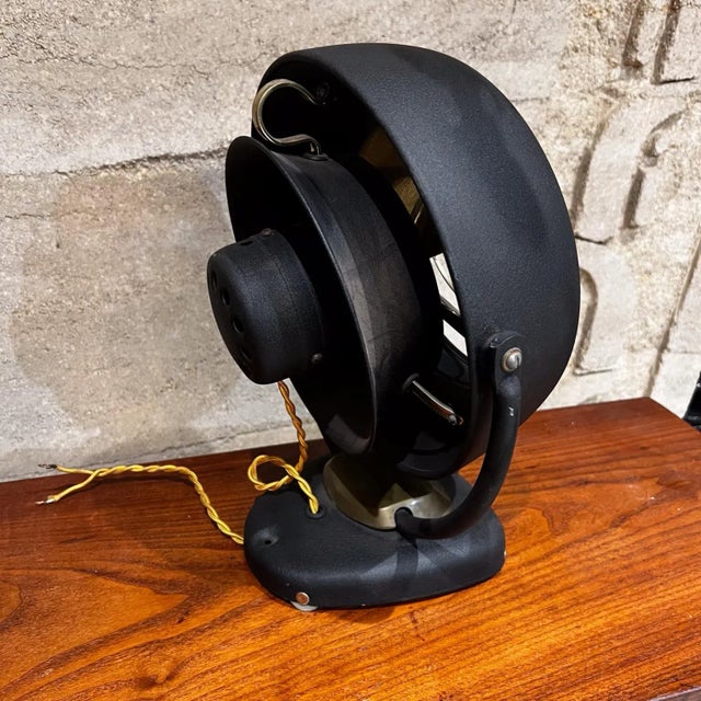 1940s Vornado Antique Electric Powerful Metal Desk Table Fan For Sale - Image 12 of 13