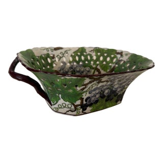 Early 19th-Century English Staffordshire Pearlware Reticulated Chestnut Basket, Circa 1820–1835 For Sale